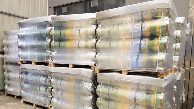 De meest geschikte gaasafdekking voor alfalfa-balen: tips voor het kiezen en producten rechtstreeks van de fabrikant 2 net wrap manufacturers1